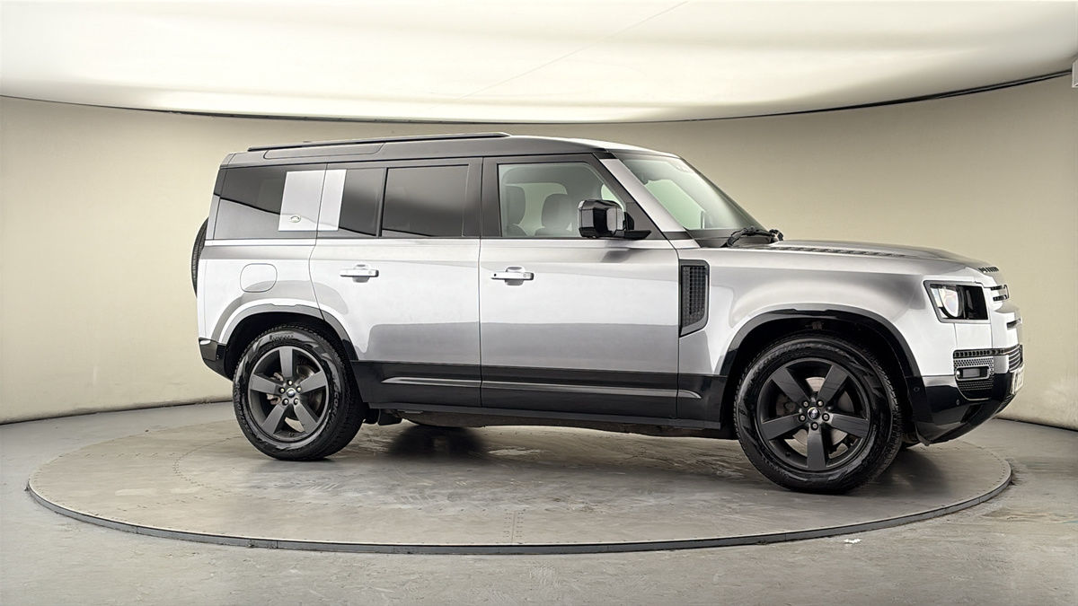 Used Land Rover Defender 110 2023 for sale - 77595023: Photo 36