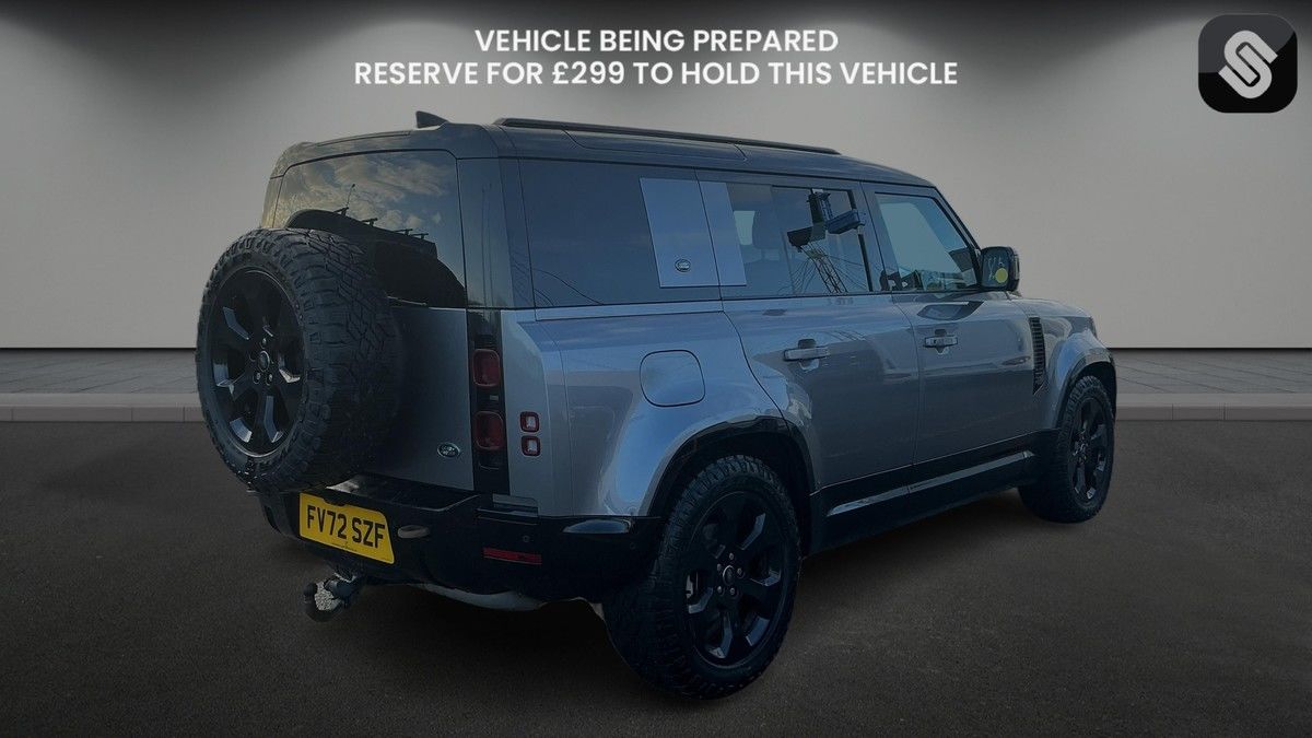 Used Land Rover Defender 2023 for sale - 77595023: Photo 4