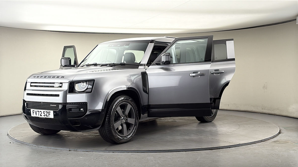 Used Land Rover Defender 110 2023 for sale - 77595023: Photo 50