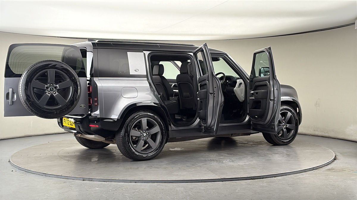 Used Land Rover Defender 110 2023 for sale - 77595023: Photo 58