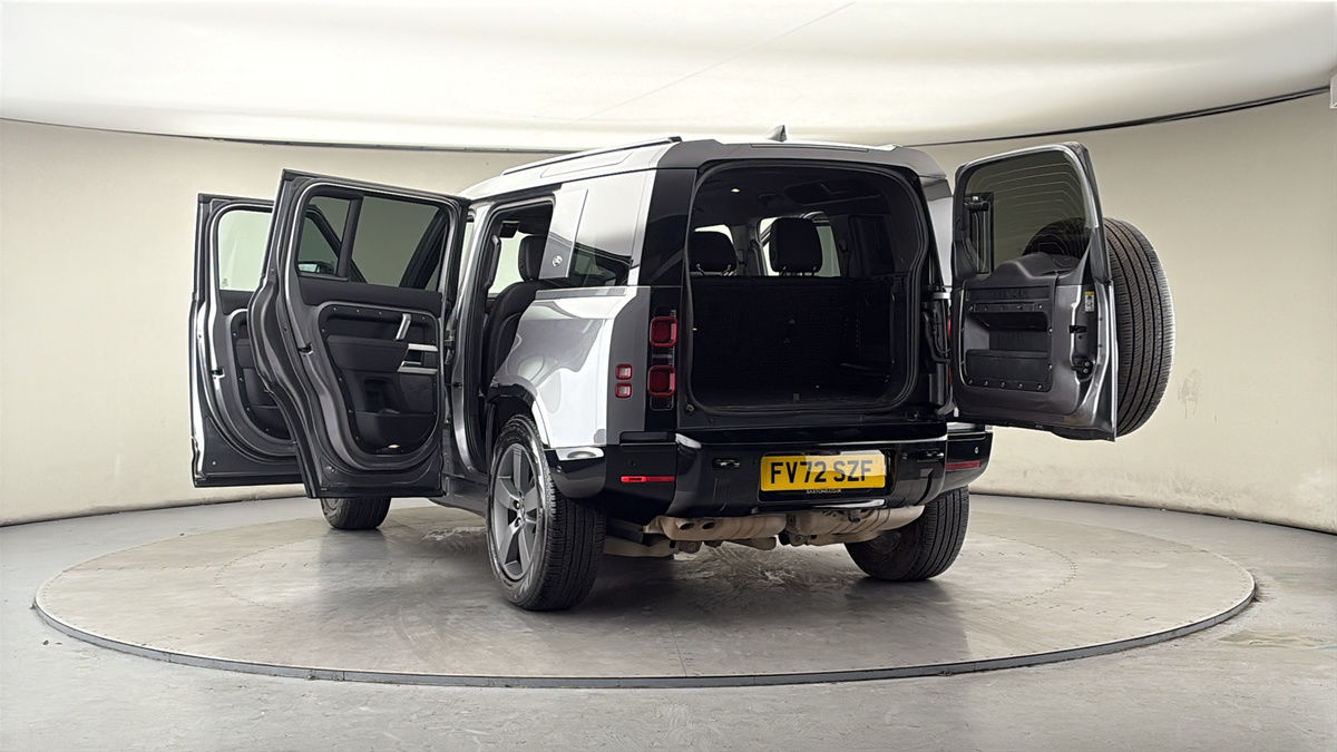 Used Land Rover Defender 110 2023 for sale - 77595023: Photo 62