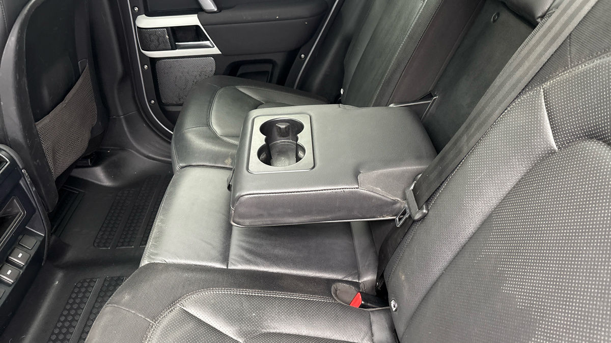 Used Land Rover Defender 110 2023 for sale - 77595023: Photo 9