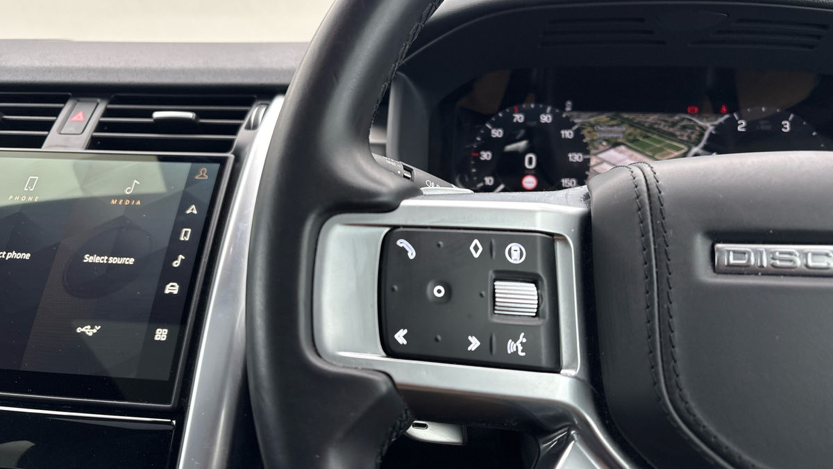 Used Land Rover Discovery 2023 for sale - 78004138: Photo 13