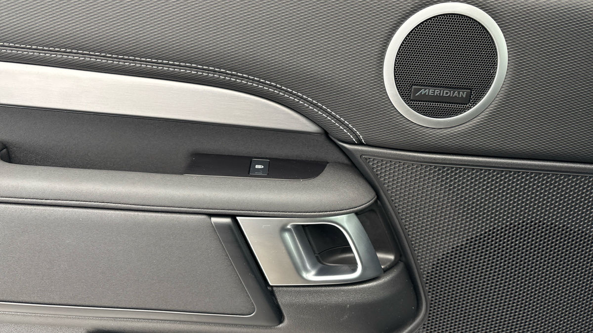 Used Land Rover Discovery 2023 for sale - 78004138: Photo 19