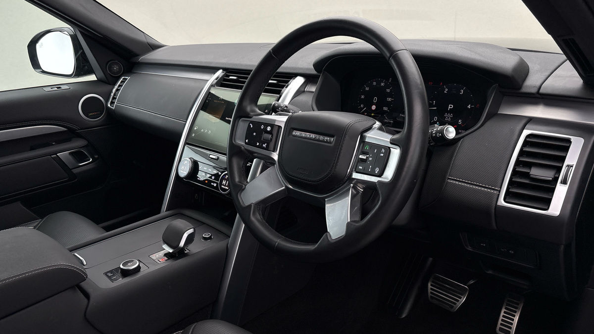 Used Land Rover Discovery 2023 for sale - 78004138: Photo 5