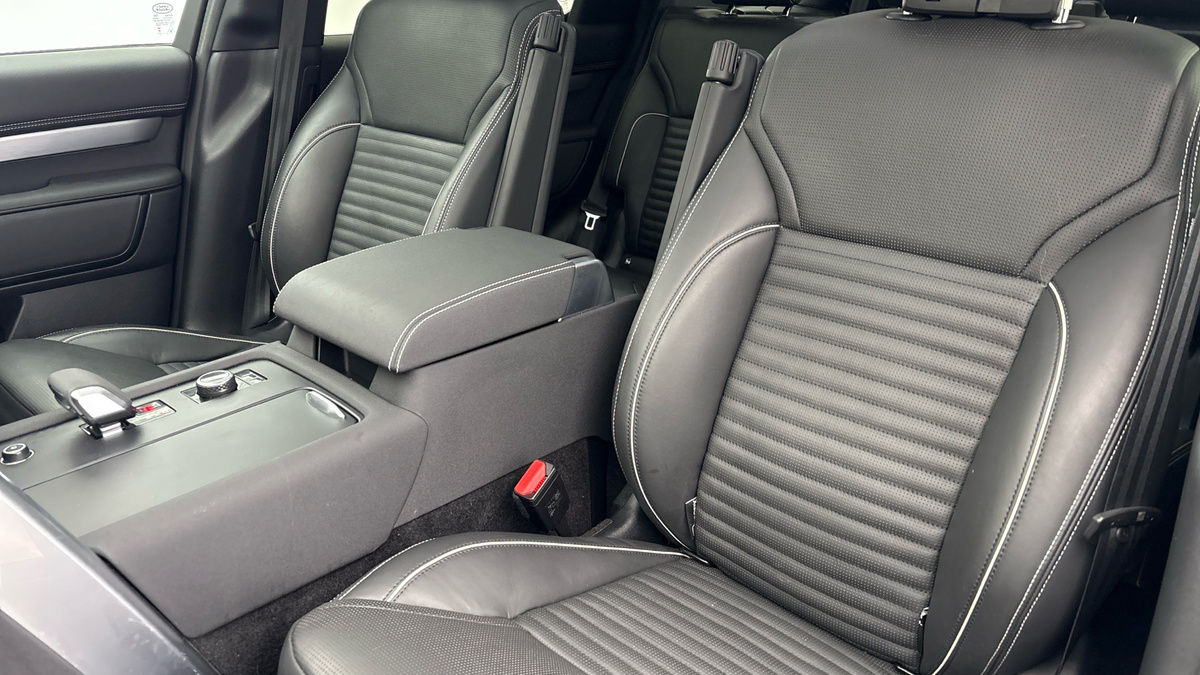 Used Land Rover Discovery 2023 for sale - 78004138: Photo 7