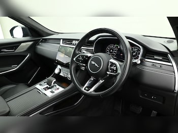 Used Jaguar F-Pace 2021 for sale - 75560597: Photo