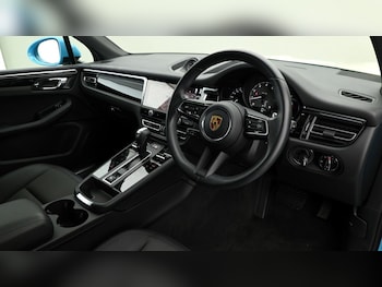 Used Porsche Macan 2022 for sale - 75322027: Photo