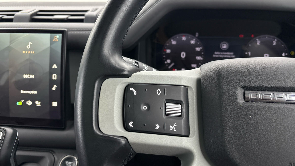 Used Land Rover Defender 110 2023 for sale - 77129248: Photo 13