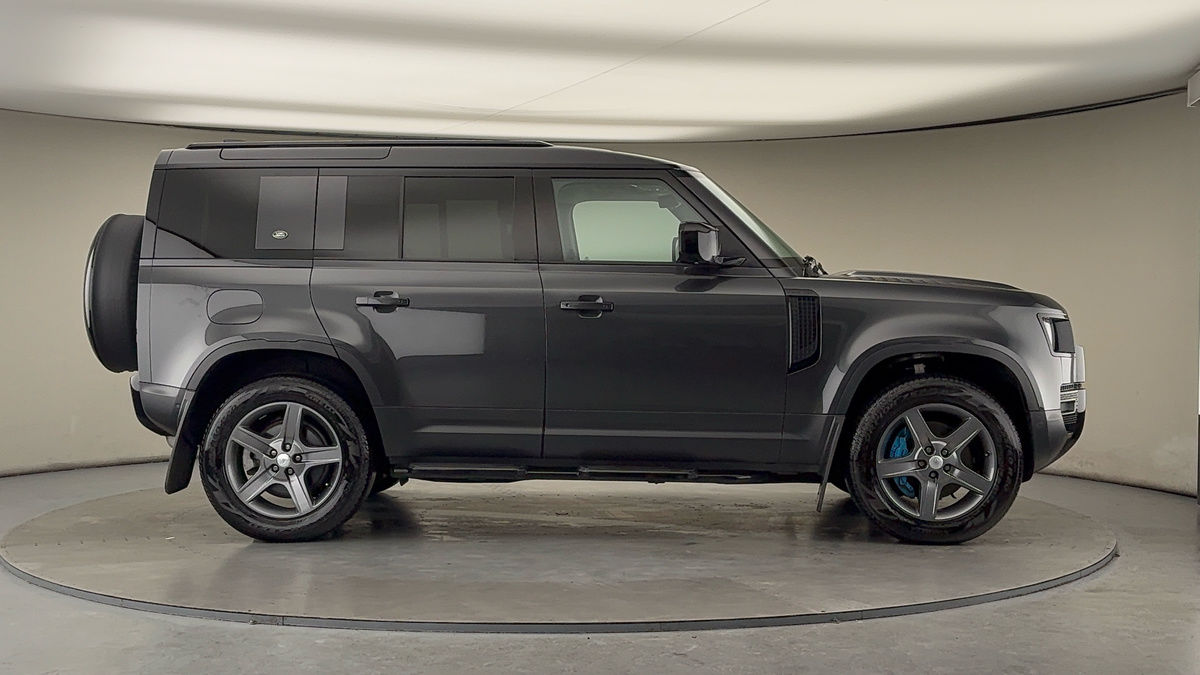 Used Land Rover Defender 110 2023 for sale - 77129248: Photo 16