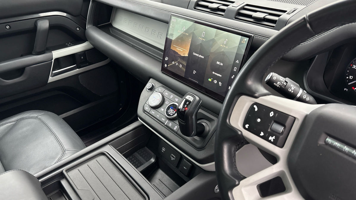 Used Land Rover Defender 110 2023 for sale - 77129248: Photo 18