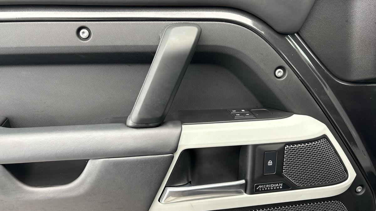 Used Land Rover Defender 110 2023 for sale - 77129248: Photo 19