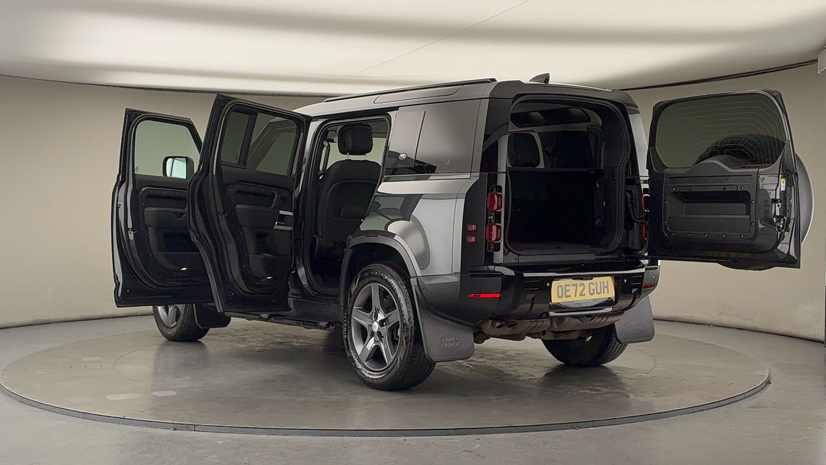 Used Land Rover Defender 110 2023 for sale - 77129248: Photo 43