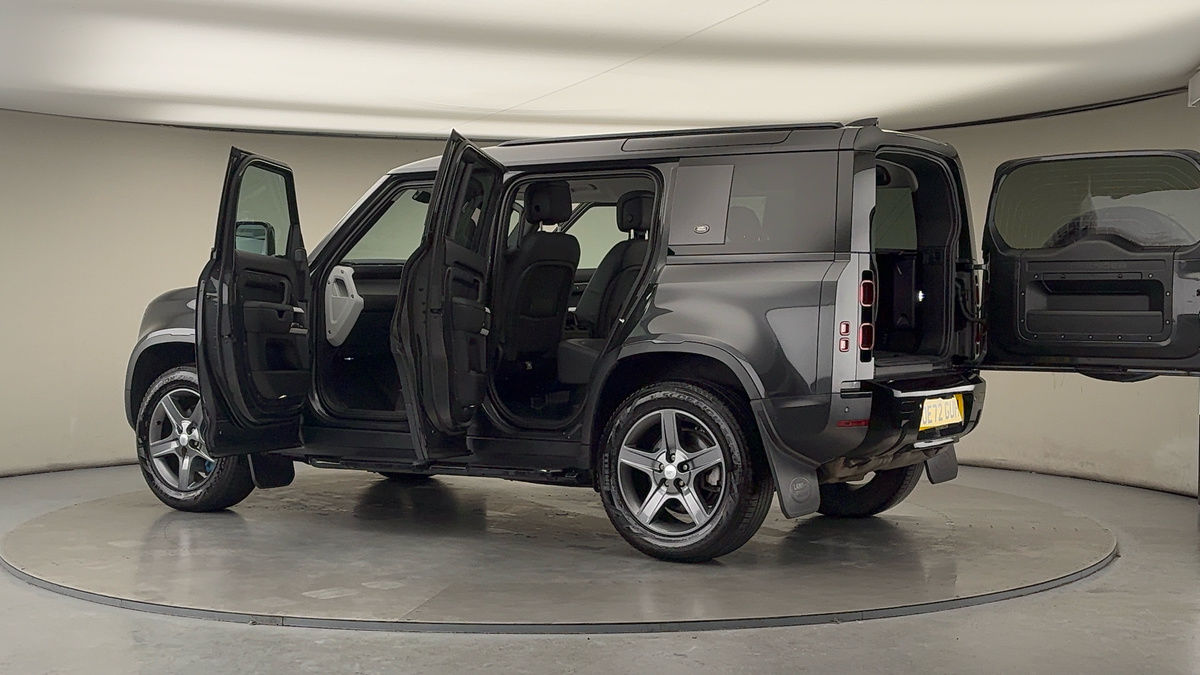 Used Land Rover Defender 110 2023 for sale - 77129248: Photo 45