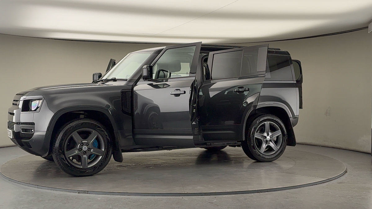 Used Land Rover Defender 110 2023 for sale - 77129248: Photo 48