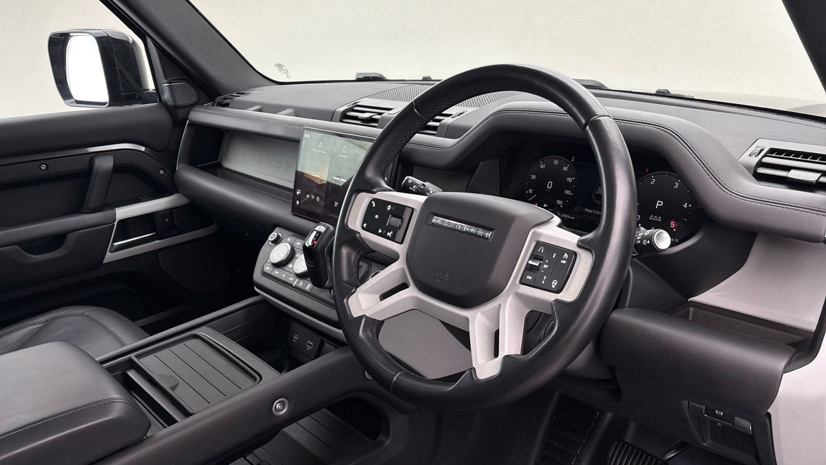 Used Land Rover Defender 110 2023 for sale - 77129248: Photo 5