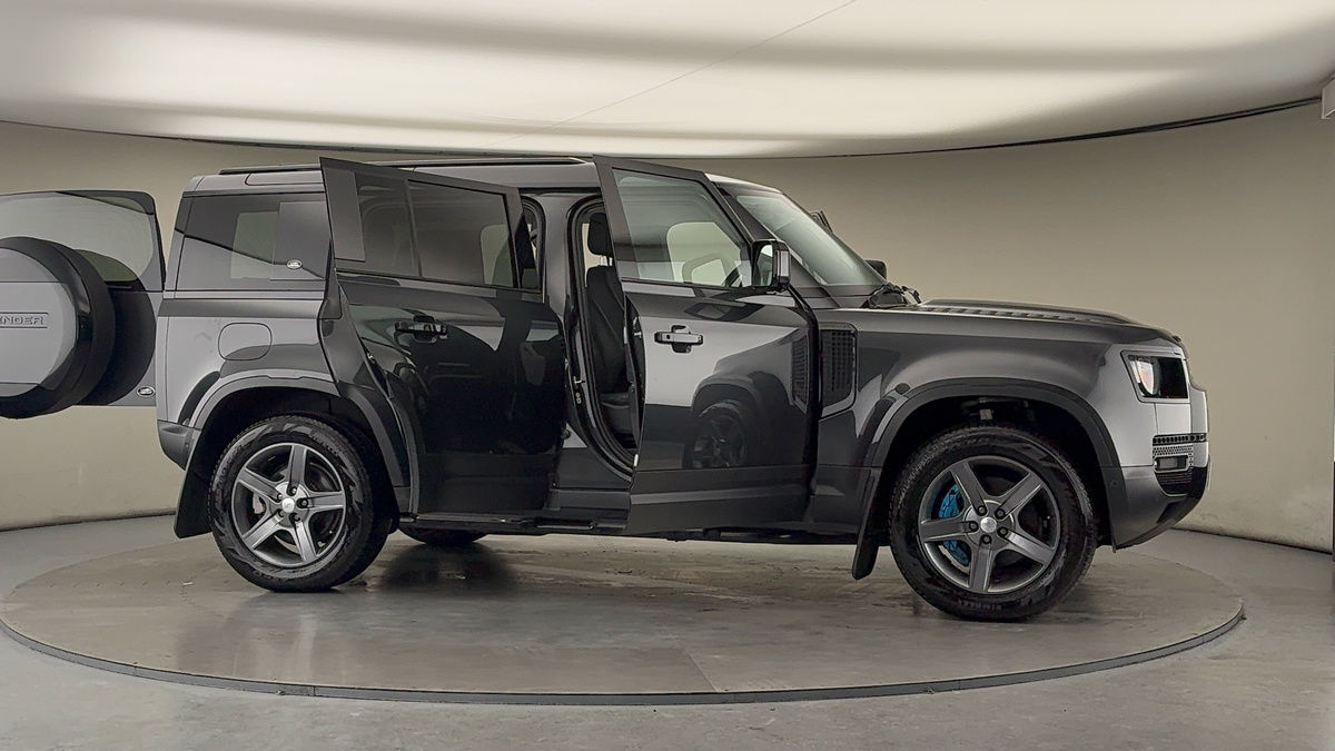 Used Land Rover Defender 110 2023 for sale - 77129248: Photo 55