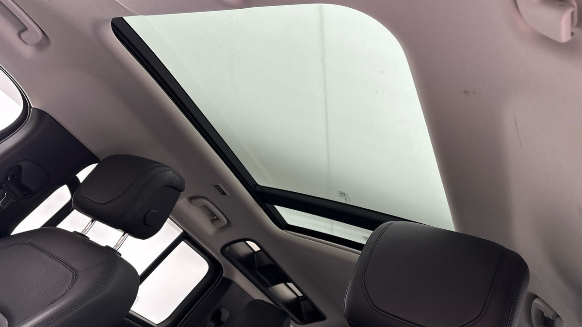 Used Land Rover Defender 110 2023 for sale - 77129248: Photo 6