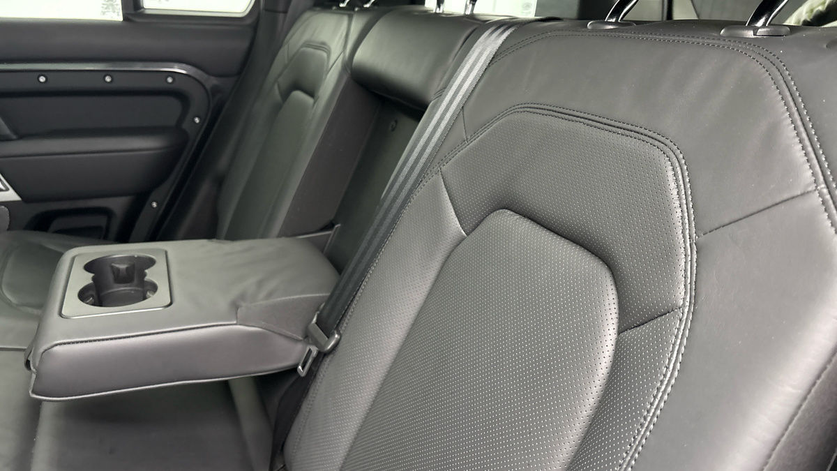 Used Land Rover Defender 110 2023 for sale - 77129248: Photo 9