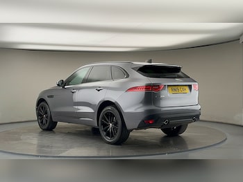 Used Jaguar F-Pace 2019 for sale - 75833412: Photo