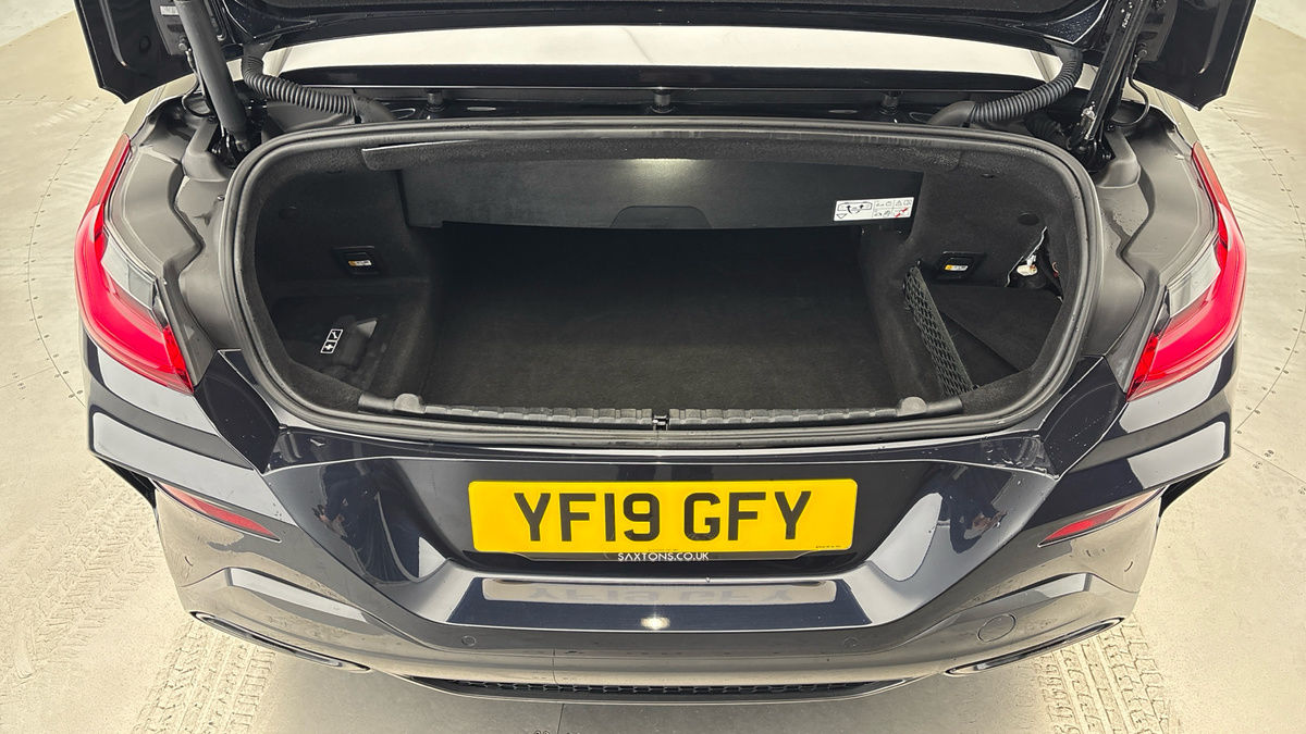 Used BMW 8 Series 2019 for sale - 75803180: Photo 11