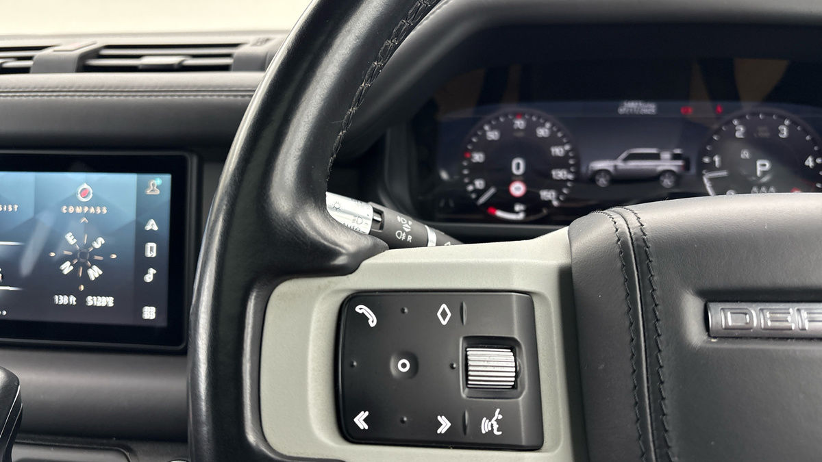 Used Land Rover Defender 110 2021 for sale - 76510555: Photo 13