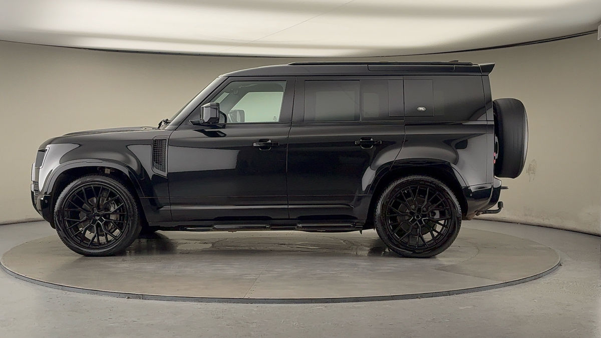 Used Land Rover Defender 110 2021 for sale - 76510555: Photo 15