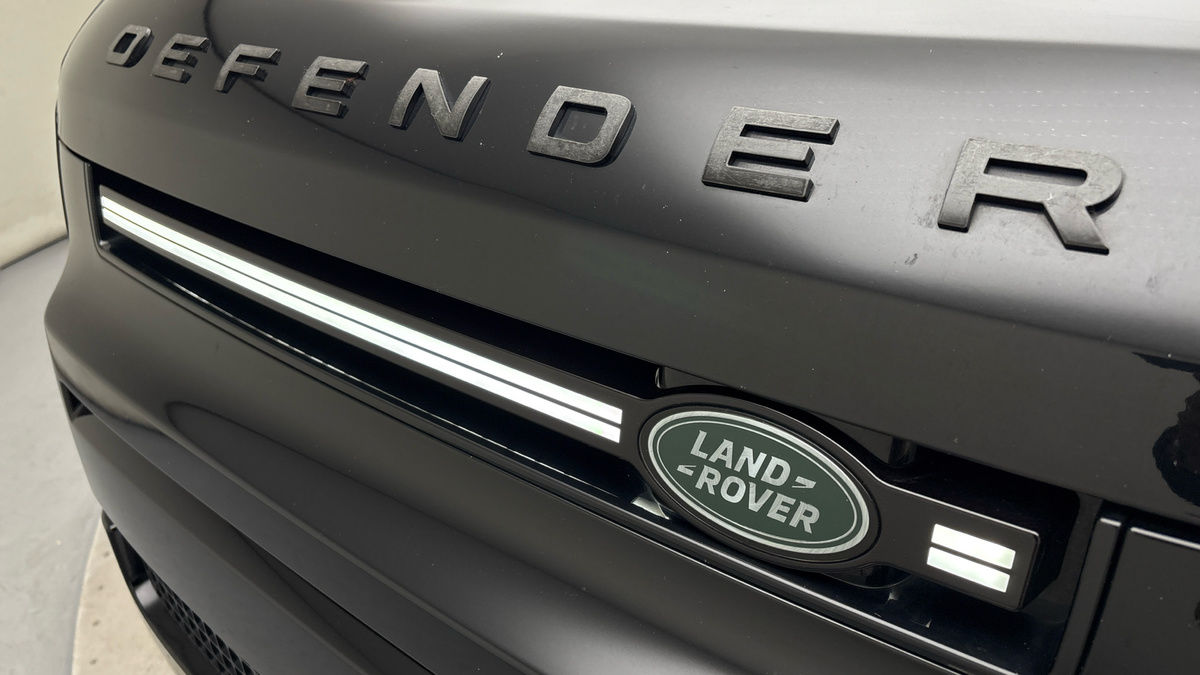 Used Land Rover Defender 110 2021 for sale - 76510555: Photo 24