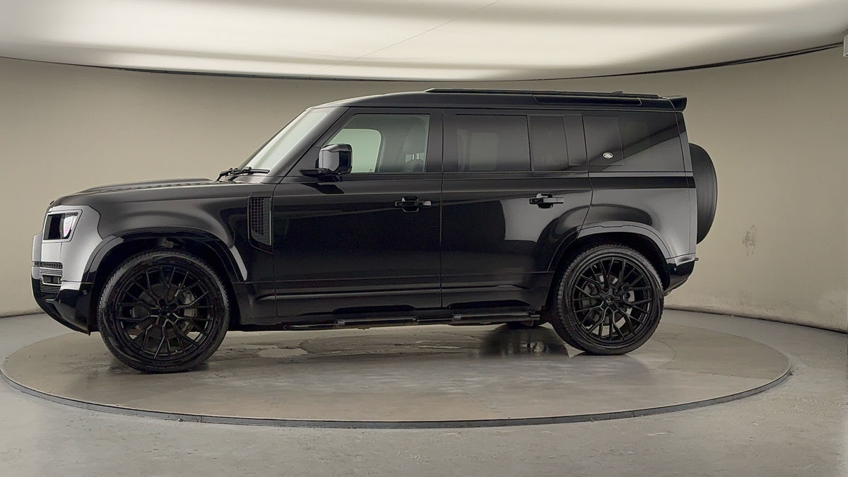 Used Land Rover Defender 110 2021 for sale - 76510555: Photo 28