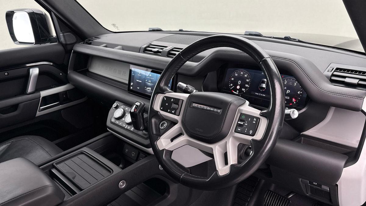 Used Land Rover Defender 110 2021 for sale - 76510555: Photo 5