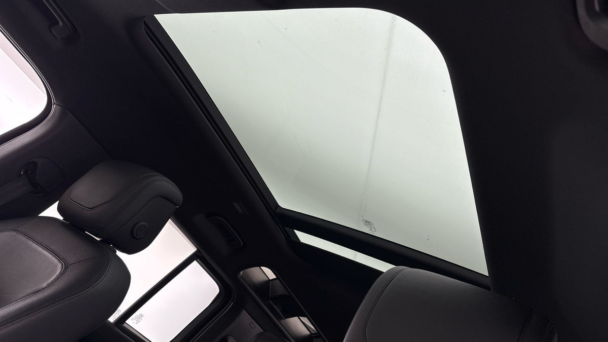 Used Land Rover Defender 110 2021 for sale - 76510555: Photo 6