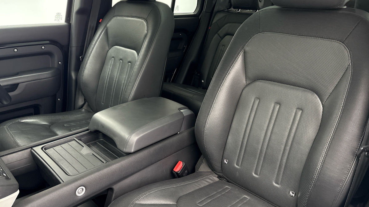 Used Land Rover Defender 110 2021 for sale - 76510555: Photo 7