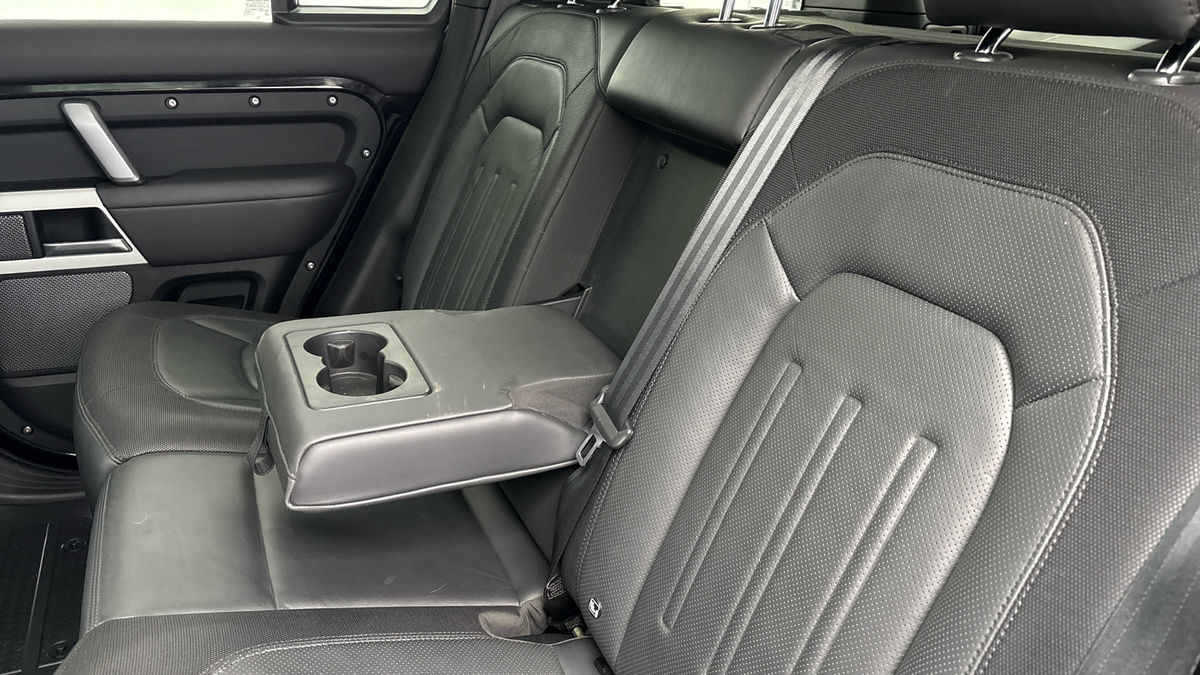 Used Land Rover Defender 110 2021 for sale - 76510555: Photo 9