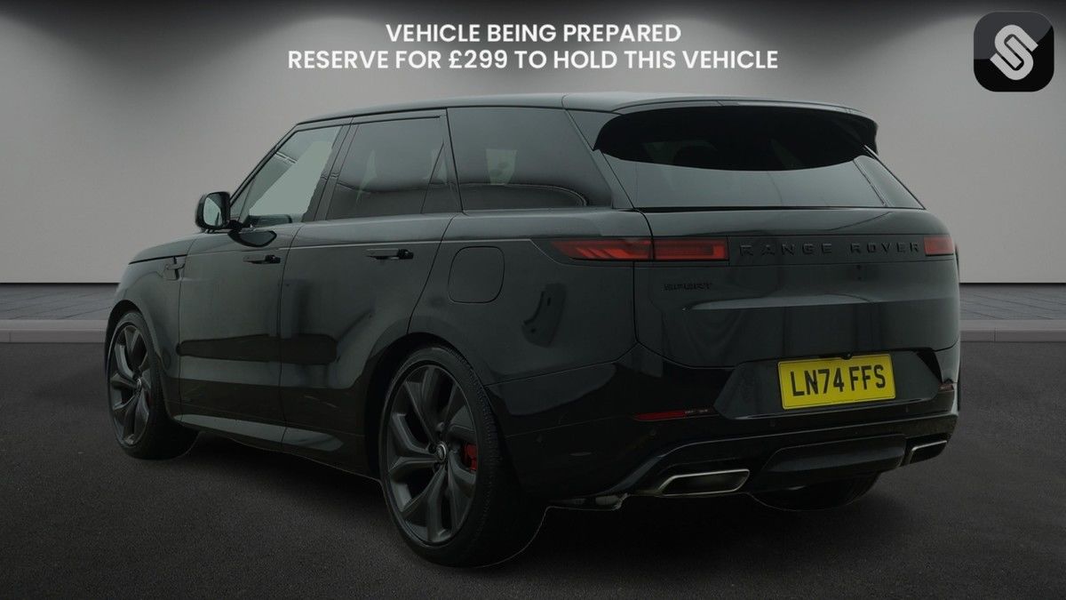 Used Land Rover Range Rover Sport 2024 for sale - 77494483: Photo 3