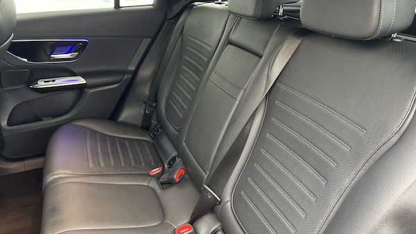 Used Mercedes-Benz GLC 2023 for sale - 76211102: Photo 8