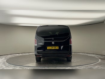 Used Mercedes-Benz V-Class 2024 for sale - 75704580: Photo