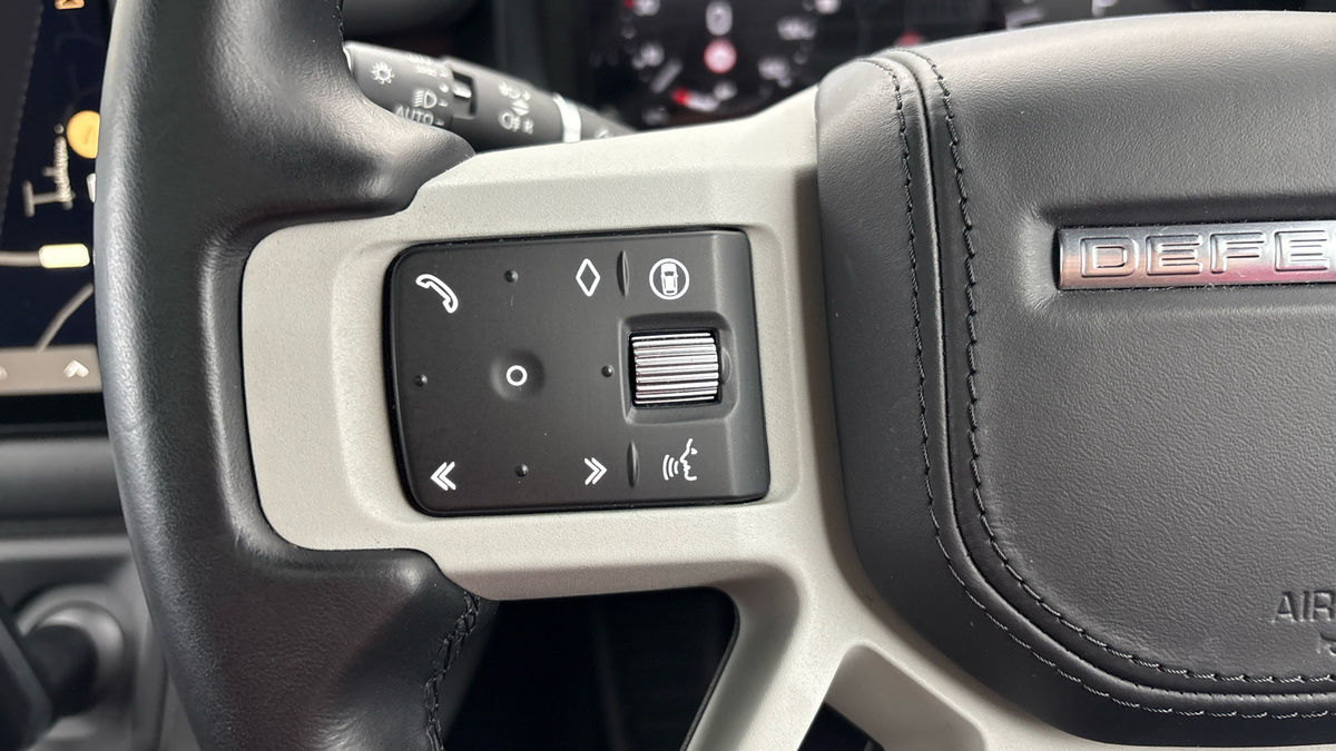 Used Land Rover Defender 110 2024 for sale - 77622201: Photo 13