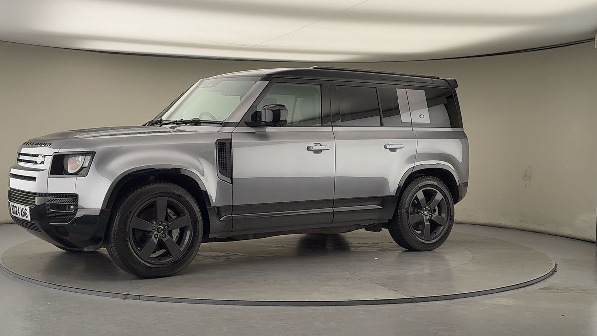 Used Land Rover Defender 110 2024 for sale - 77622201: Photo 32