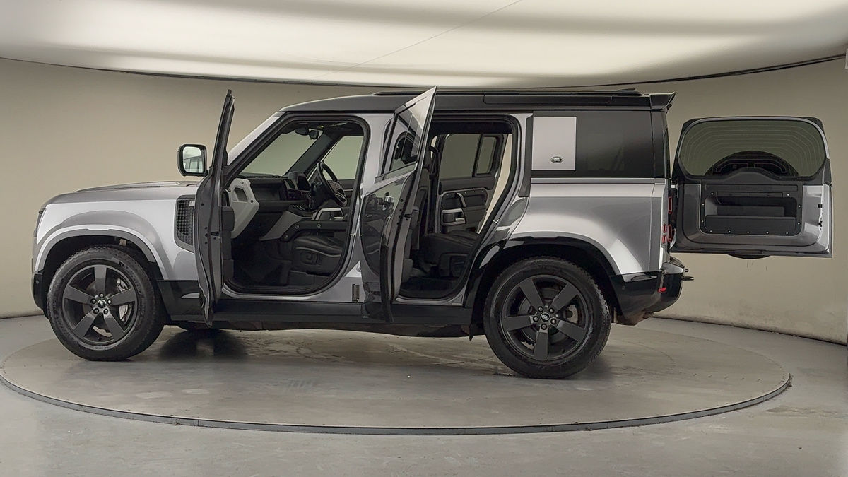 Used Land Rover Defender 110 2024 for sale - 77622201: Photo 49