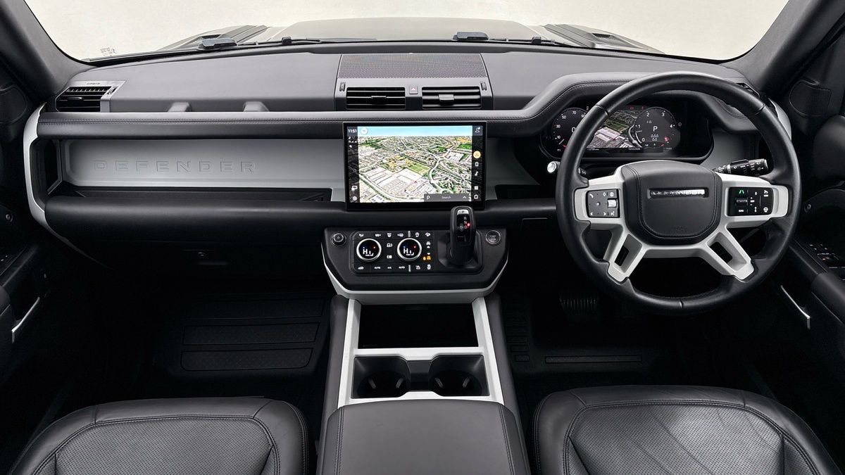 Used Land Rover Defender 2024 for sale - 77906154: Photo 12