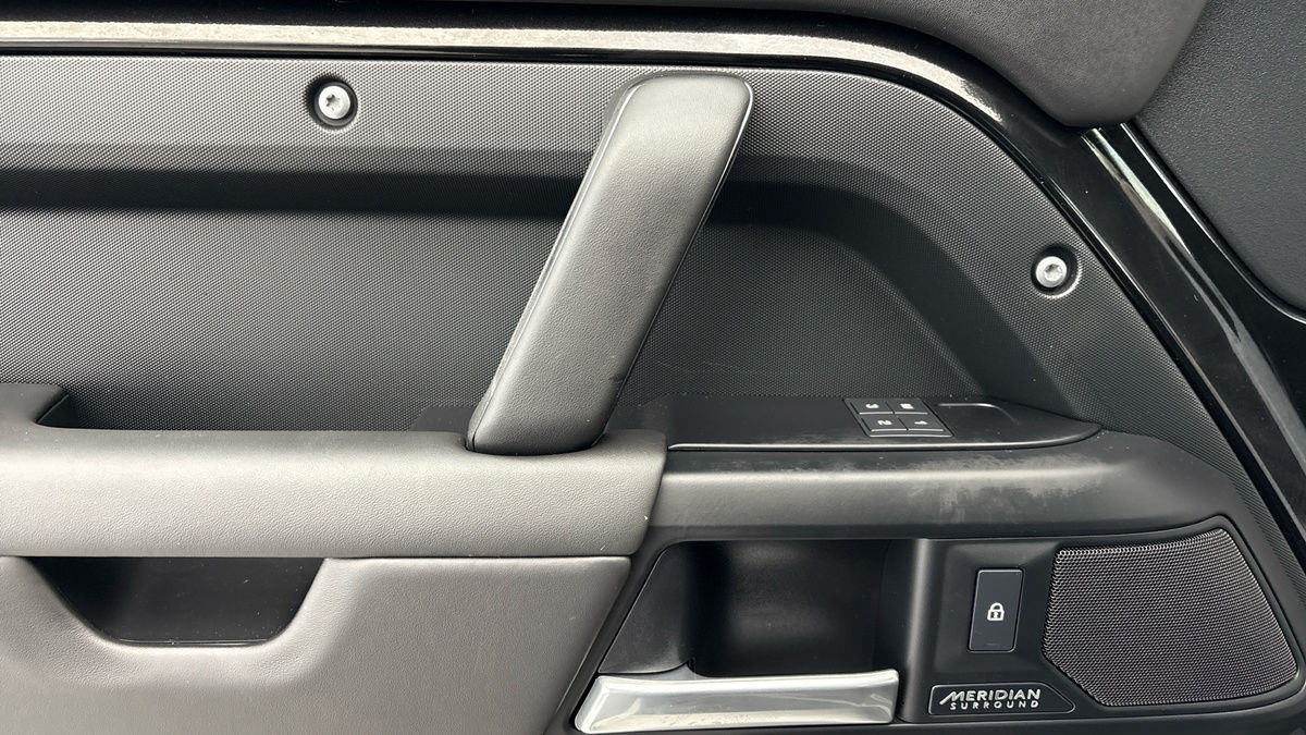 Used Land Rover Defender 2024 for sale - 77906154: Photo 19