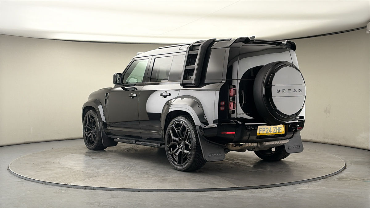 Used Land Rover Defender 2024 for sale - 77906154: Photo 2