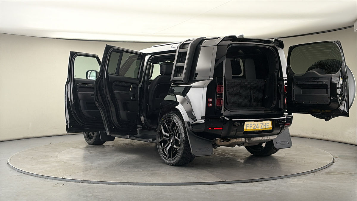 Used Land Rover Defender 2024 for sale - 77906154: Photo 23