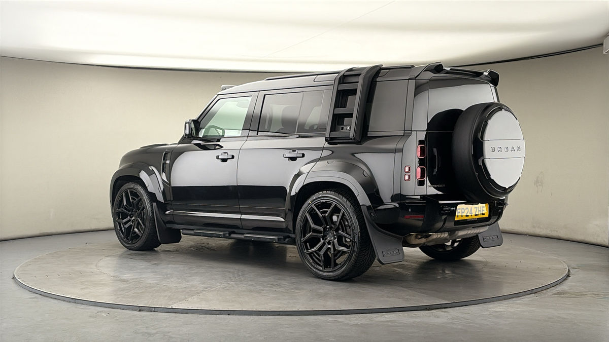 Used Land Rover Defender 2024 for sale - 77906154: Photo 32