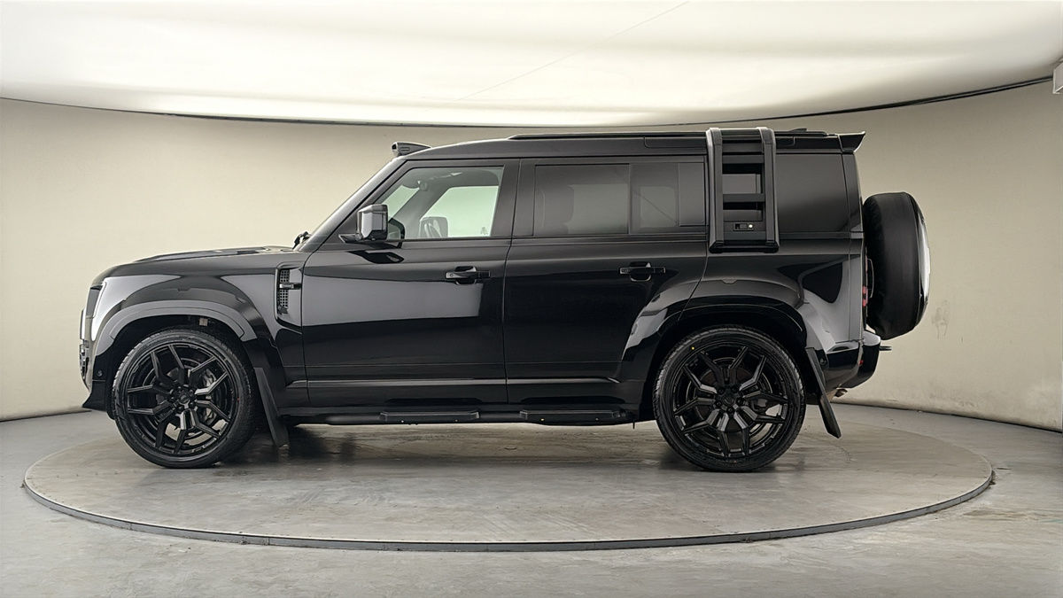 Used Land Rover Defender 2024 for sale - 77906154: Photo 34