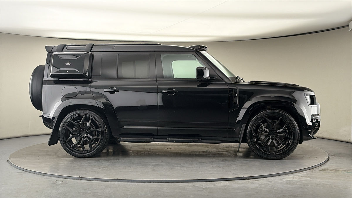 Used Land Rover Defender 2024 for sale - 77906154: Photo 43