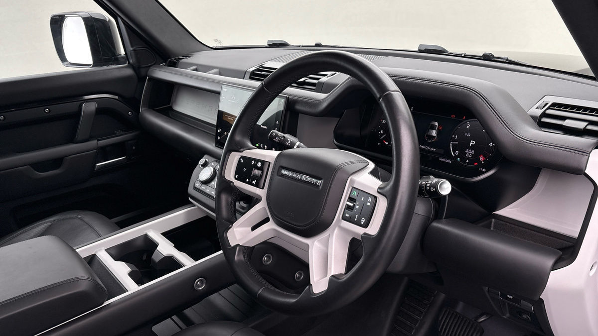 Used Land Rover Defender 2024 for sale - 77906154: Photo 5