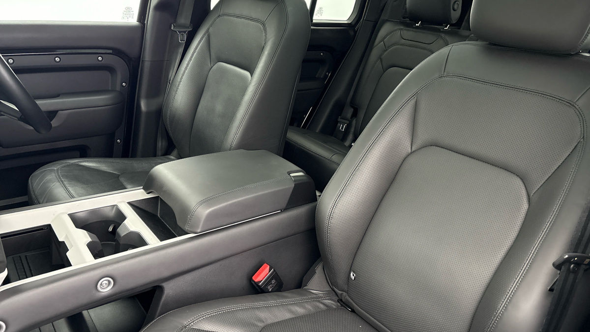 Used Land Rover Defender 2024 for sale - 77906154: Photo 7