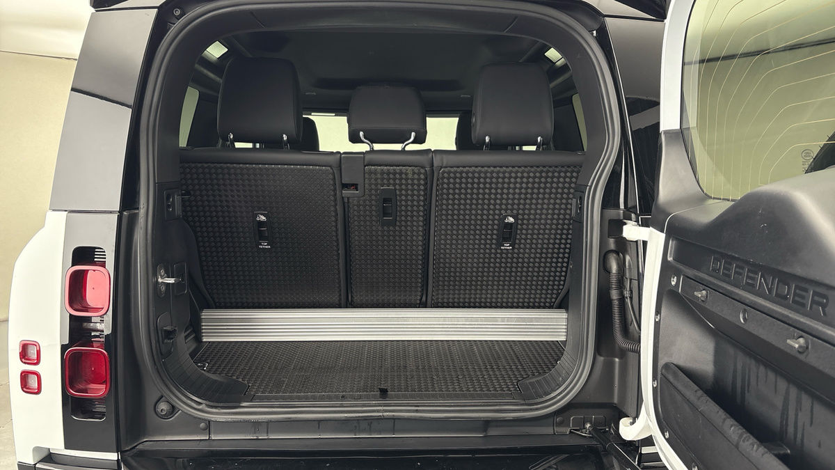 Used Land Rover Defender 90 2022 for sale - 77508224: Photo 11