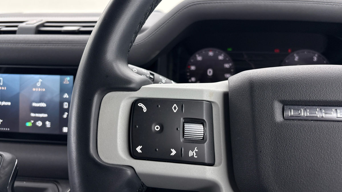 Used Land Rover Defender 90 2022 for sale - 77508224: Photo 13